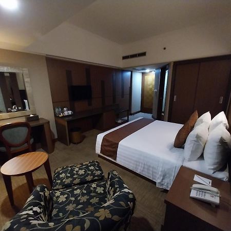Horison Ultima Menteng Jakarta Buitenkant foto