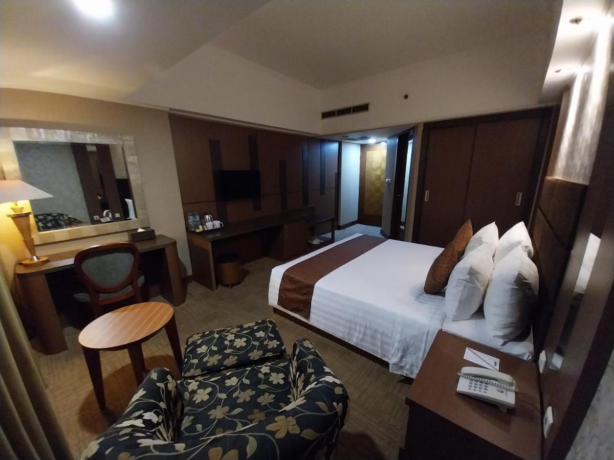 Horison Ultima Menteng Jakarta Buitenkant foto
